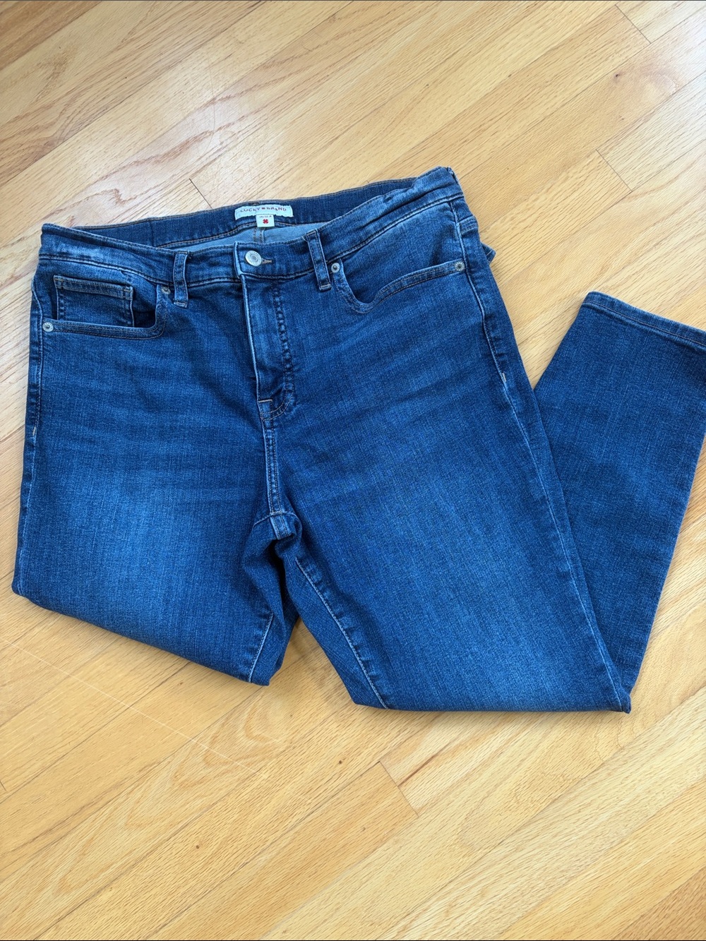 Lucky Brand Women's Ava skinny Jeans in medium Blue Denim